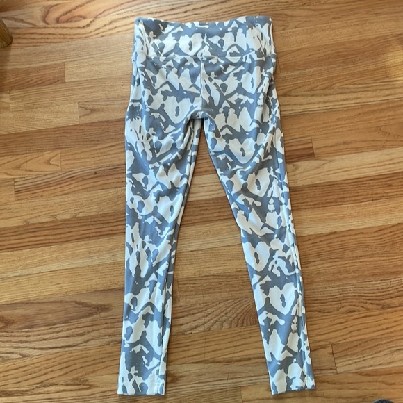 Cool Cozy Patterned Yoga Pants - Picture 4 of 4